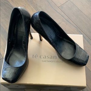 Gaetanoe perrone té Casan black platform stilettos